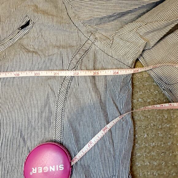 Rocawear Black White Gray Pinstriped Casual Button Down Shirt Top Mens Size 2XL - Picture 6 of 8